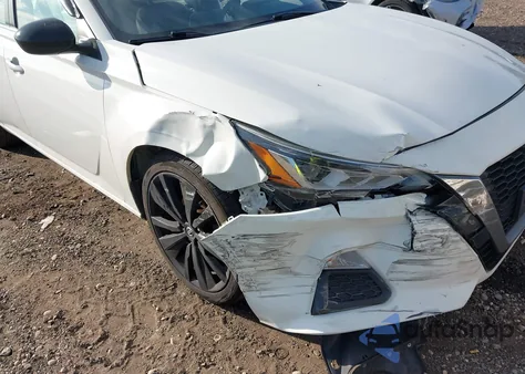 2019 Nissan Altima 2.5 Sr из США, поврежденный, VIN 1N4BL4CV8KC131506